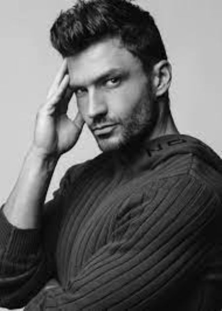 Jared Leland Gore Seems Busy Making His Career Life.